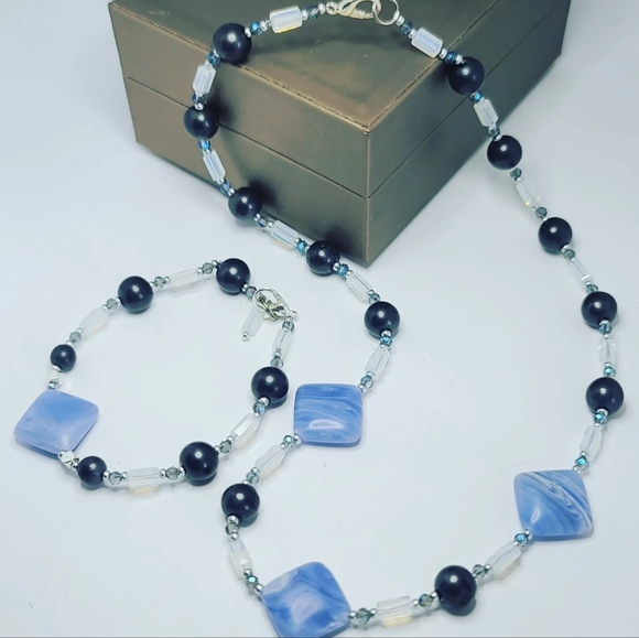 Hematite, Blue Agate set - Picture 5 of 5